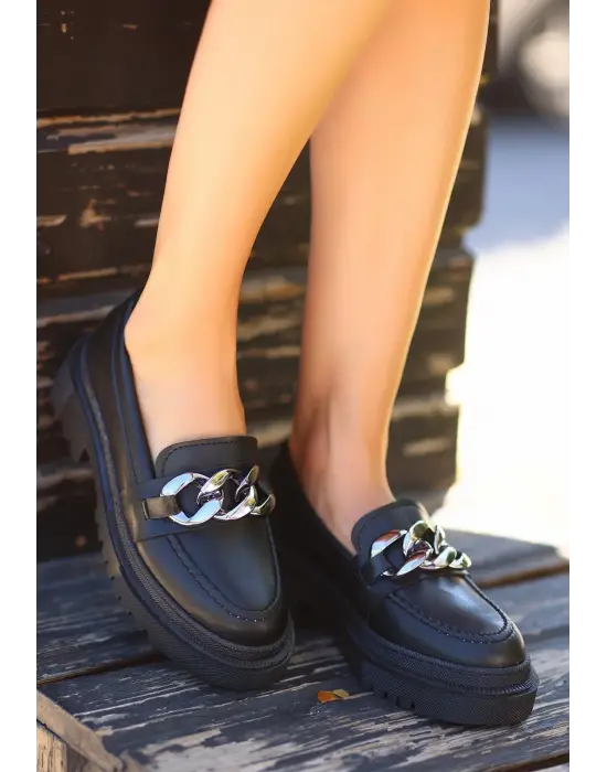 Omarı Şık Siyah Deri Ayakkabı