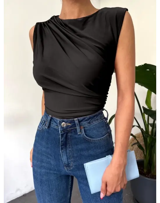 Omarı Siyah Bisiklet Yaka Bluz