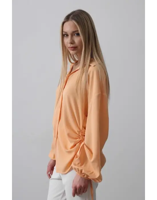 Omarı Taze ve Zarif Biye Detayıyla Gömlek