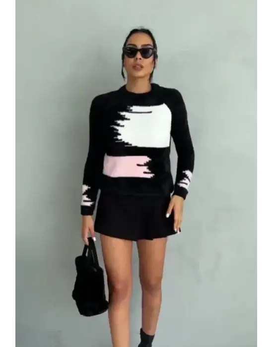 Bıyıklı triko kazak siyah