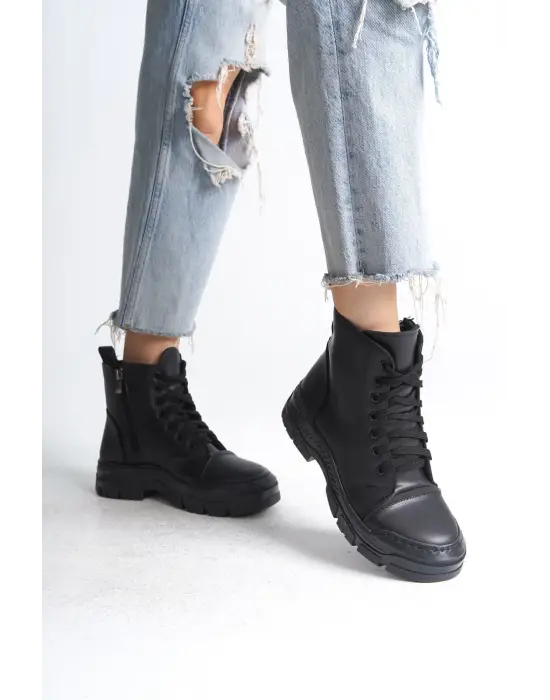 Şık Fermuarlı Ayakkabı Bot