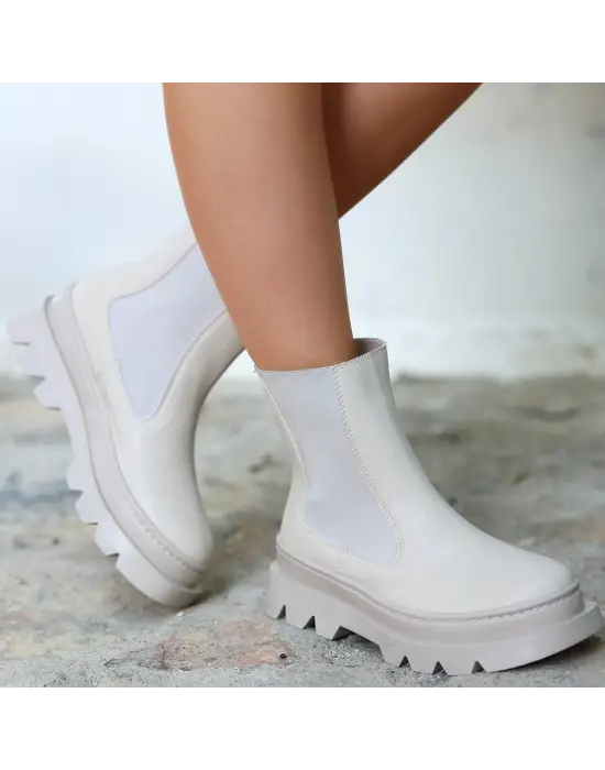 Omarı Cilt Bot - Hafif ve Şık Bej Renk Detaylarıyla