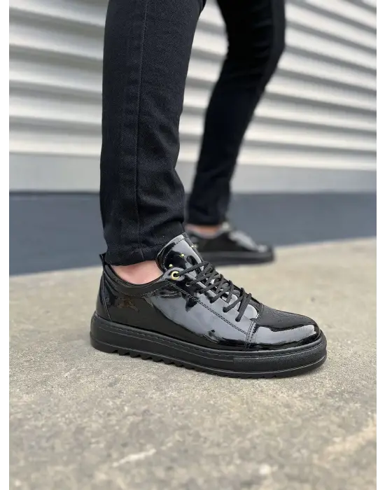 Omarı Stilinizle Öne Çıkın: Cool Bağcıklı Rugan Erkek Günlük Ayakkabı - Siyah