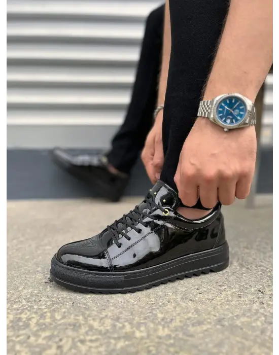 Omarı Stilinizle Öne Çıkın: Cool Bağcıklı Rugan Erkek Günlük Ayakkabı - Siyah