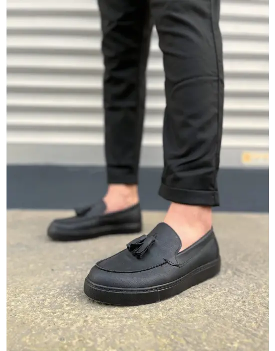 Omarı Püsküllü Cilt Erkek Günlük Spor Ayakkabı - Siyah