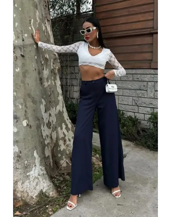 Omarı Uçuşan Kumaşıyla Rahat Palazzo Pantolon