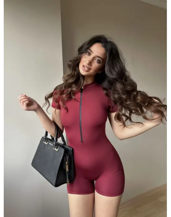 Etkileyici Fermuarlı Tulum