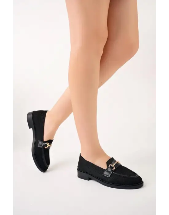 Omarı Siyah Tabanlı G Tokalı Günlük Kadın Ayakkabı