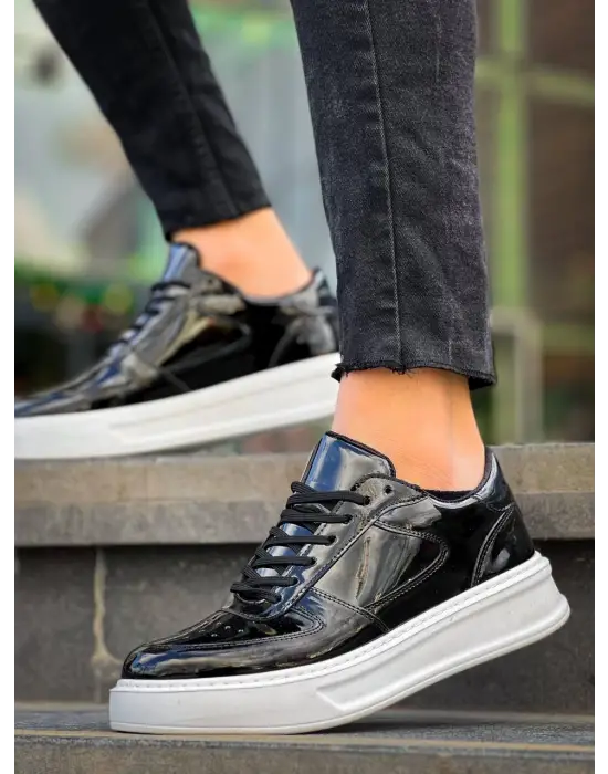 Omarı Siyah Rugan Detaylı Beyaz Yüksek Taban Spor Ayakkabı