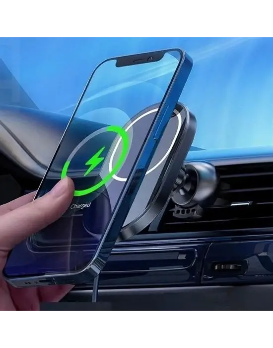 Omarı Hızlı Şarj ve Mıknatıslı Tasarımıyla Araç İçi Şarj Cihazı