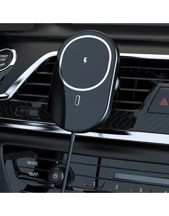 Omarı Hızlı Şarj ve Mıknatıslı Tasarımıyla Araç İçi Şarj Cihazı