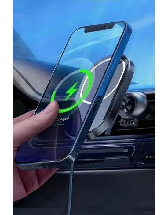 Omarı Hızlı Şarj ve Mıknatıslı Tasarımıyla Araç İçi Şarj Cihazı