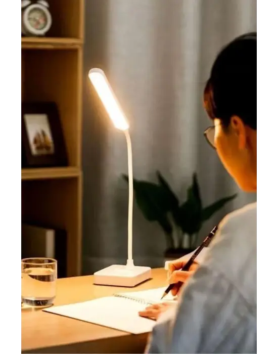 Omarı Dokunmatik USBli Derece Dönebilen LED Masa Lambası