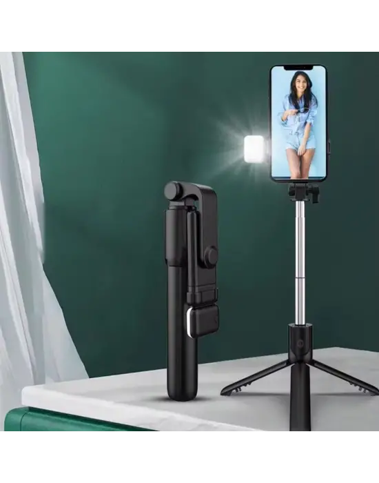 Omarı Selfie Çubuğu ile Aydınlatmalı ve Uzayabilen Tripod.