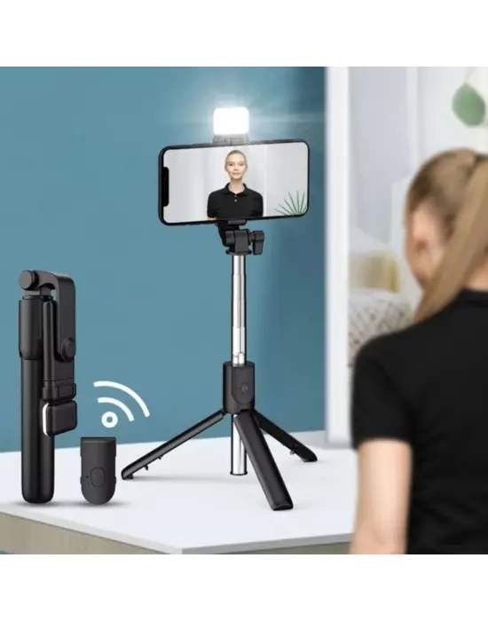 Omarı Selfie Çubuğu ile Aydınlatmalı ve Uzayabilen Tripod.