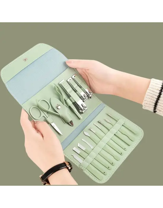 Omarı Kendiliğinden Çantalı Seyahat Manikür Pedikür Seti