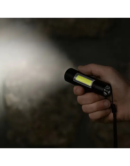 Omarı Taşınabilir LED Kamp ve Acil Durum El Lambası