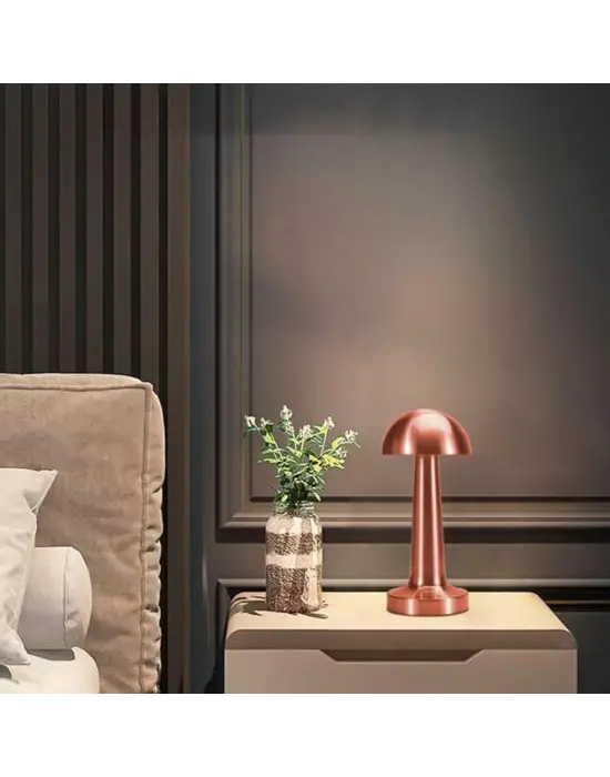 Omarı Dokunmatik Şarjlı Bronz Renk Masa Lambası LED