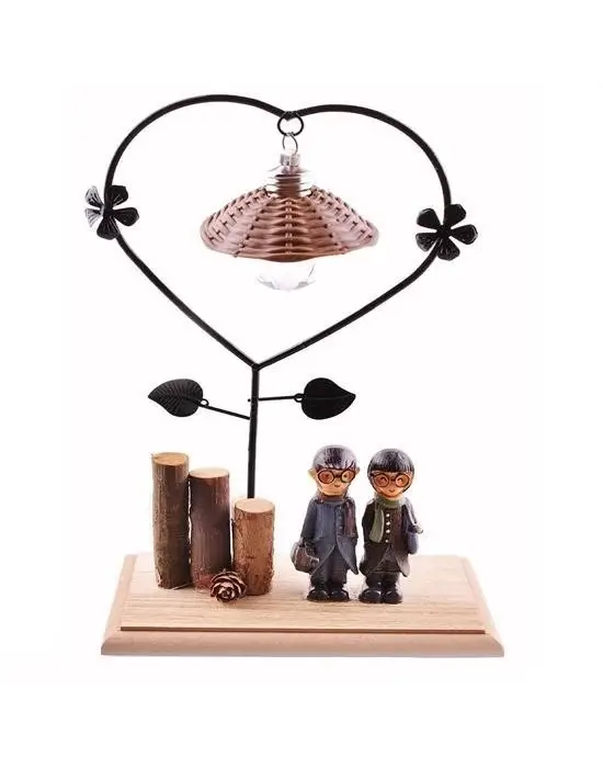 Omarı Romantik Çift Temalı Büyük Boy Dekoratif Ahşap Biblo Işıkla