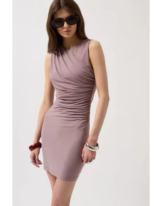 Omarı Şık Siyah Büzgülü Mini Elbise