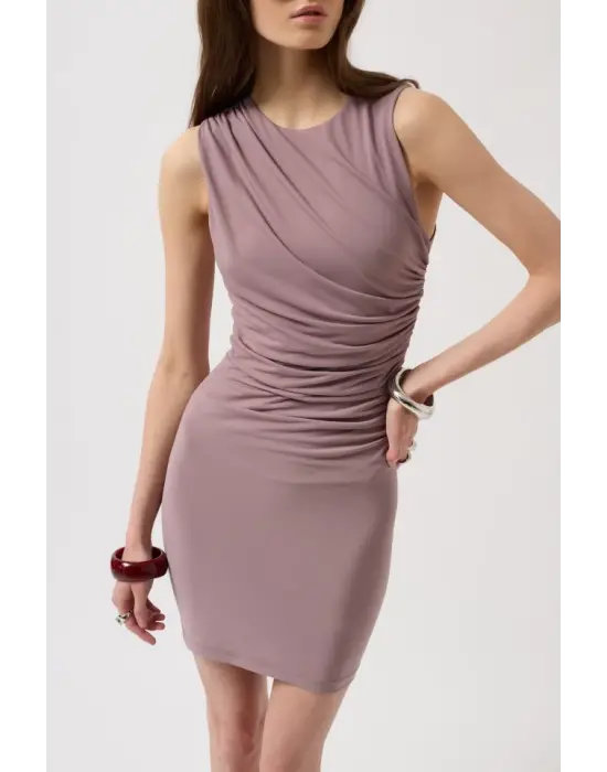 Omarı Şık Siyah Büzgülü Mini Elbise