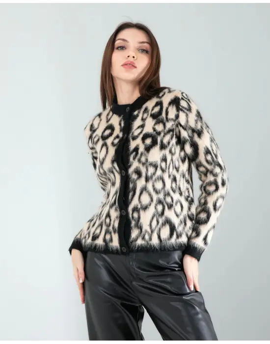 Çarpıcı Leopar Desen Triko Hırka