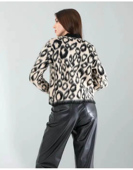 Omarı Leopar Desenli Triko Hırka
