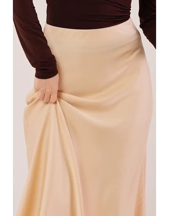 Çan Kesim Midi Krem Saten Etek