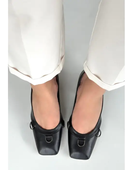 Cande Siyah Cilt Topuklu Ayakkabı