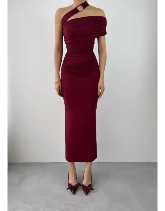 Omarı Şık Çapraz Omuz Elbise Modelleri