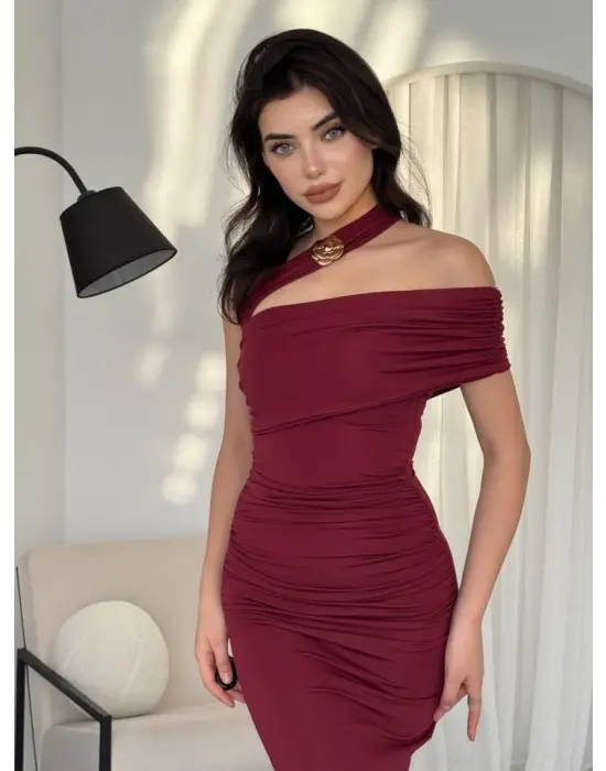 Omarı Şık Çapraz Omuz Elbise Modelleri