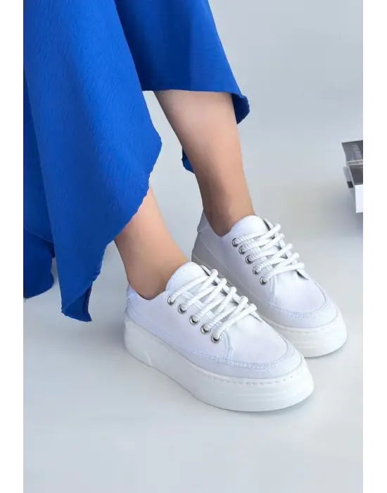 Lüks Beyaz Keten Bağcıklı Spor Ayakkabı
