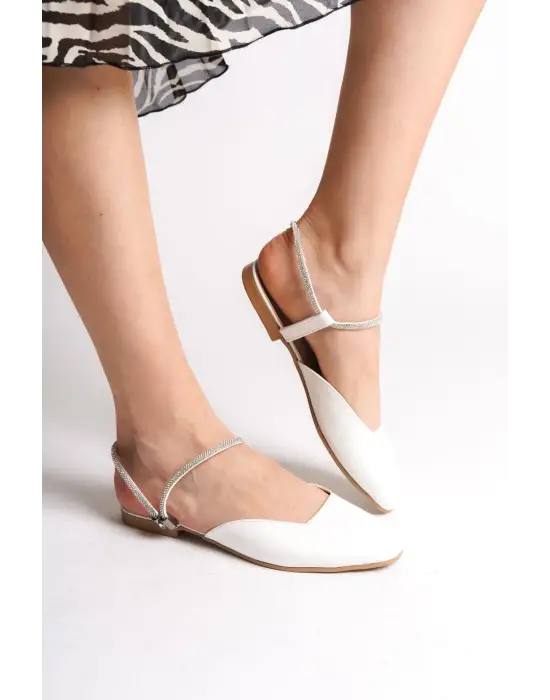 Rahat Taş Detaylı Bayan Babet Ayakkabı