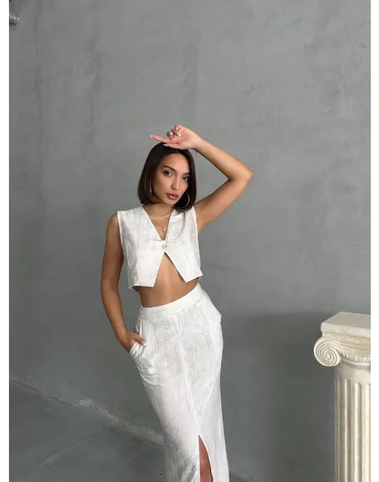 Omarı Tatlılık Dolu Çilek Desenli Etek Yelek Seti