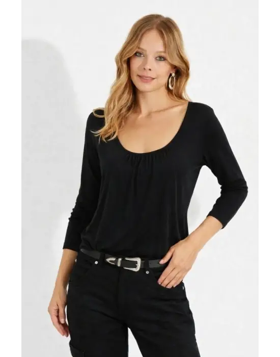 Çarpıcı Kadın Yuvarlak Yakalı Viskon Bluz