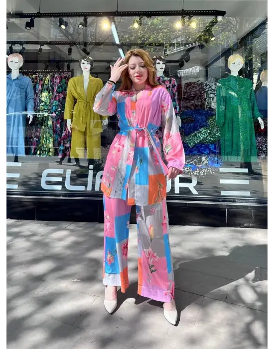 Göz Alıcı Baskılı Takım