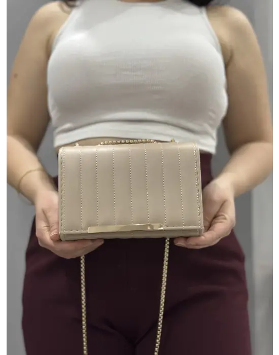 Omarı Yumuşak Dokulu Vizon Renkli Cilt Çanta