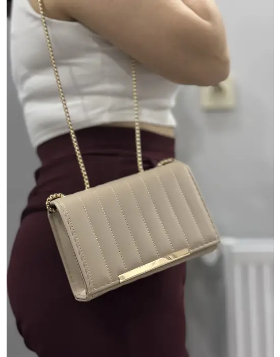 Omarı Yumuşak Dokulu Vizon Renkli Cilt Çanta