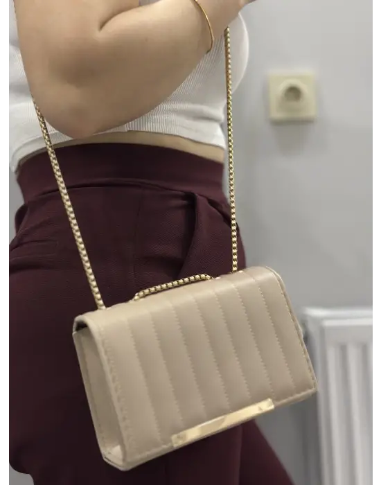 Omarı Yumuşak Dokulu Vizon Renkli Cilt Çanta