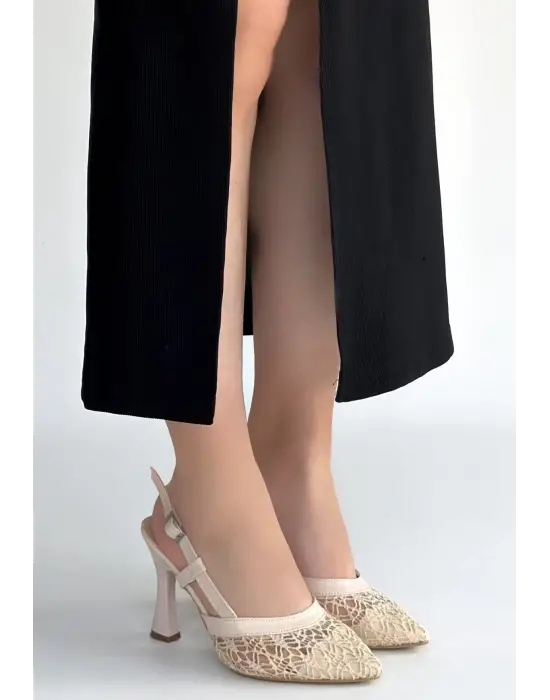 Ceta Bej Cilt Tül Detaylı Topuklu Ayakkabı