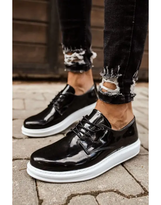 Omarı Siyah Pelle Verniciata Erkek Ayakkabı