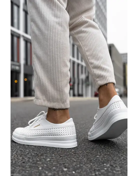 Omarı Sporcu Tarzında Beyaz Erkek Ayakkabısı