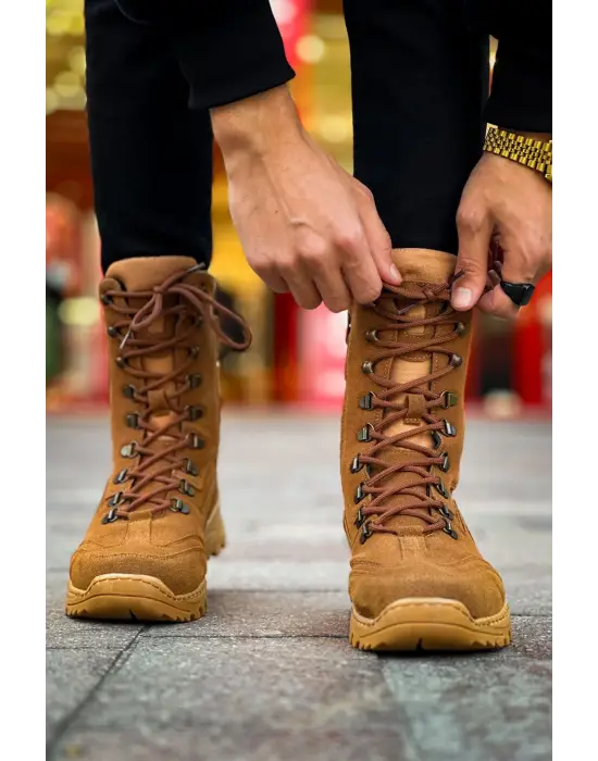 Omarı Yürüyüş İçin İdeal Hafif Erkek Botu