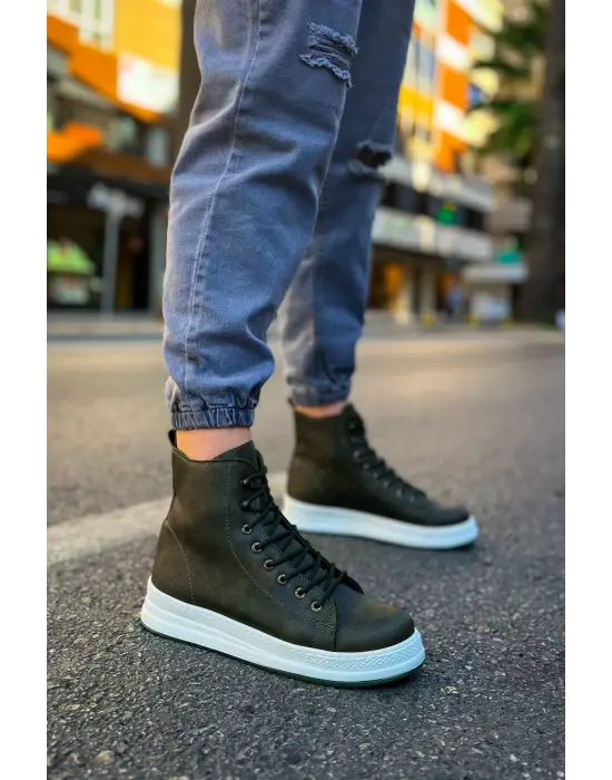 Omarı Haki Renkli Orman Köşesi Botu