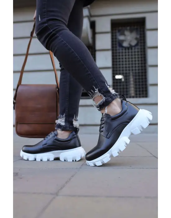 Omarı Şık ve Konforlu Siyah Erkek Ayakkabı