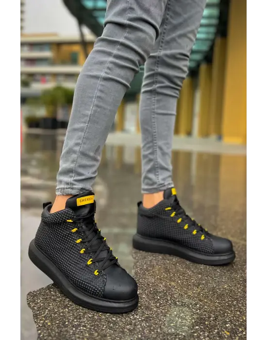 Omarı Şık Siyah Sarı Erkek Bot