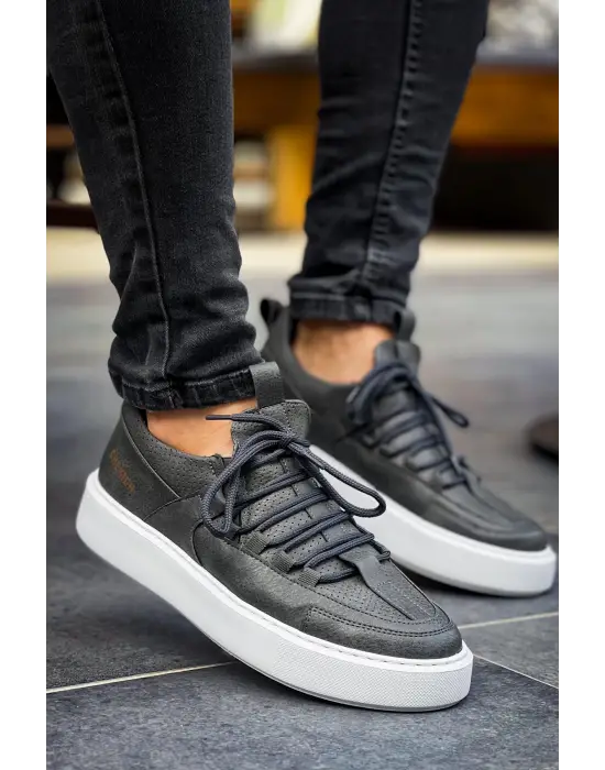Omarı Sporcu Ruhunu Yansıtan Antrasit Renkli Ayakkabı