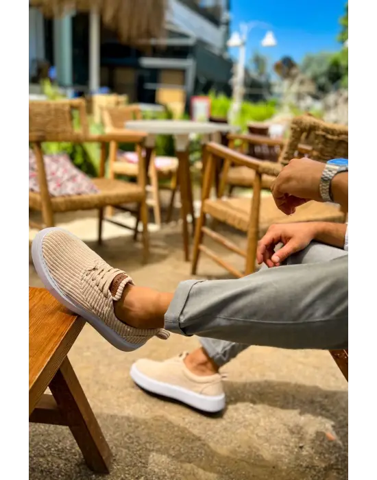 Omarı Rahat ve Şık Bej Erkek Ayakkabısı