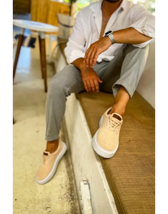 Omarı Rahat ve Şık Bej Erkek Ayakkabısı