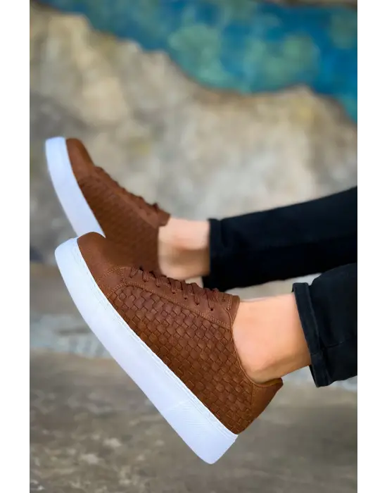 Omarı Deri Erkek Ayakkabı Taba Rengi Örme Koleksiyonunu Tamamlıyor